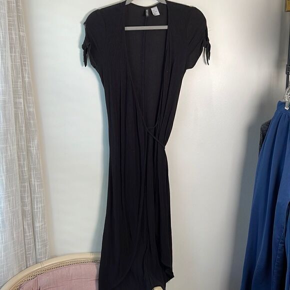 EUC H&M Duster Wrap Dress Cap Tie Sleeves 4/Small - Picture 1 of 8